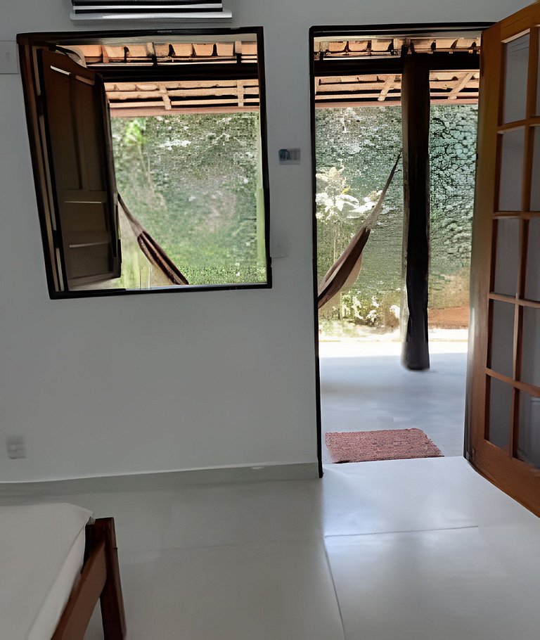 Suíte Casal 02 com varanda e rede