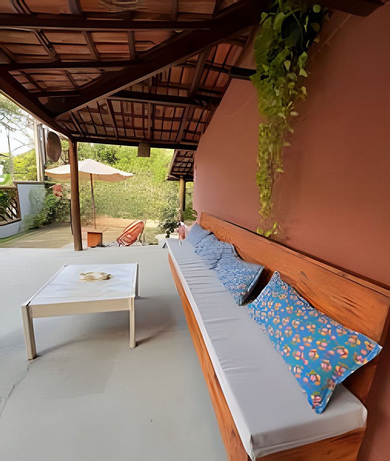 Apartamento 06 sala e cozinha com quarto superior com escada