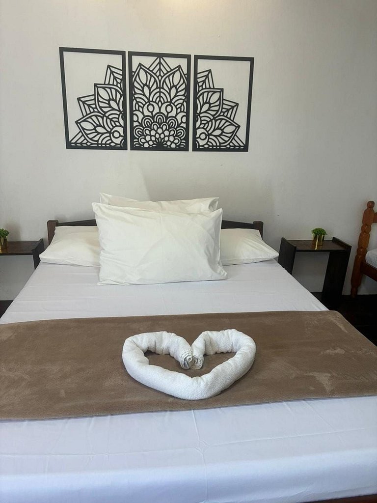 Apartamento 05 - Sala e Mezanino com escadas