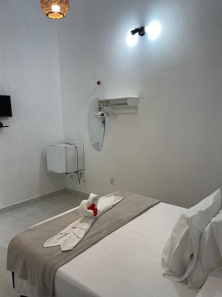 Suíte Casal 02 com varanda e rede