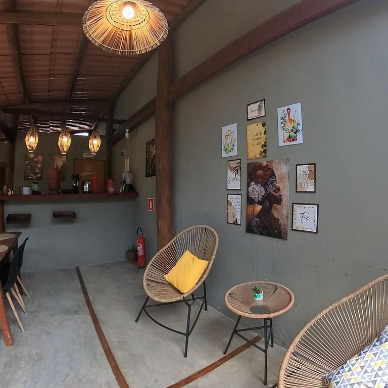 Apartamento 05 - Sala e Mezanino com escadas
