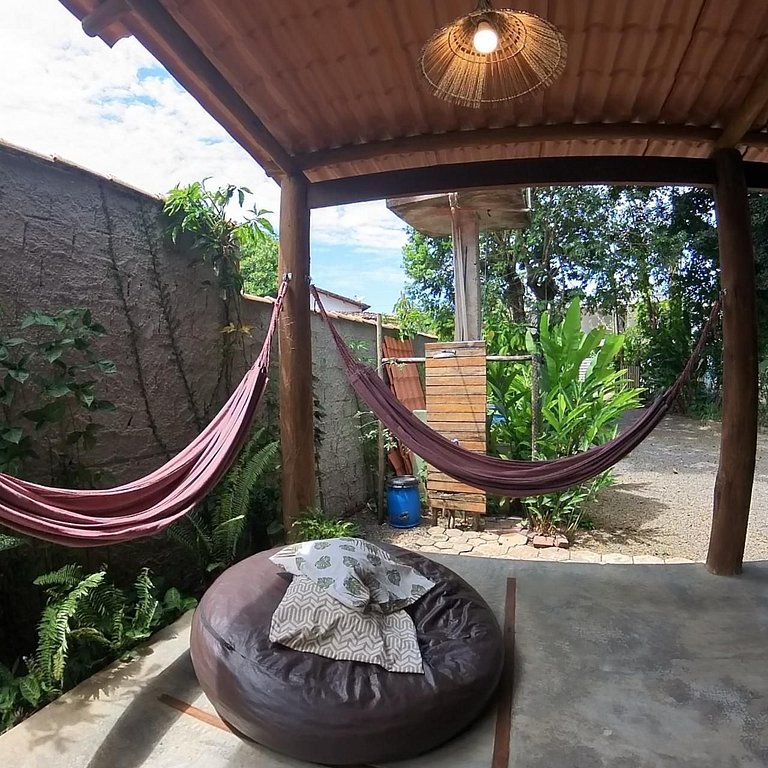 Suíte Casal 02 com varanda e rede